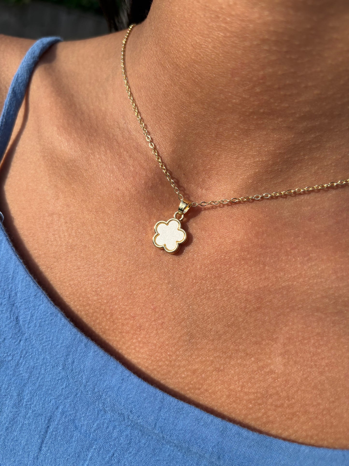 White Bloom Necklace
