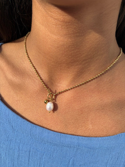 Golden Pearl Necklace